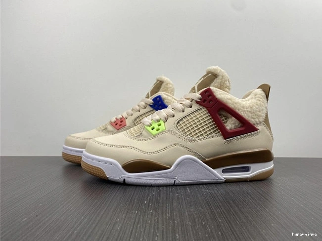 HYPE Wild Where Are DH0572- 3957 the Things Chic Jordan4 1029